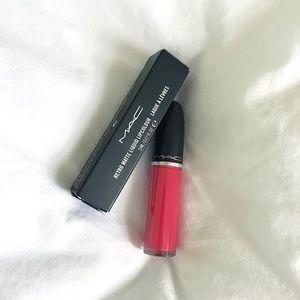 Retro Matte Liquid Lipcolour in Red Jade